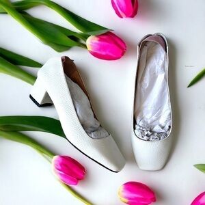 • Jaggar The Label • Split Pump